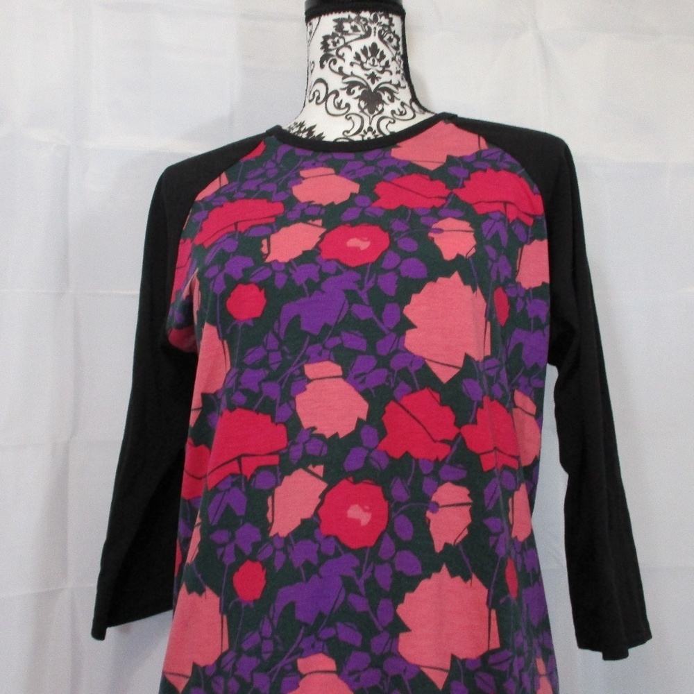 LULAROE Randy Tee. Size Medium - Picture 5 of 7